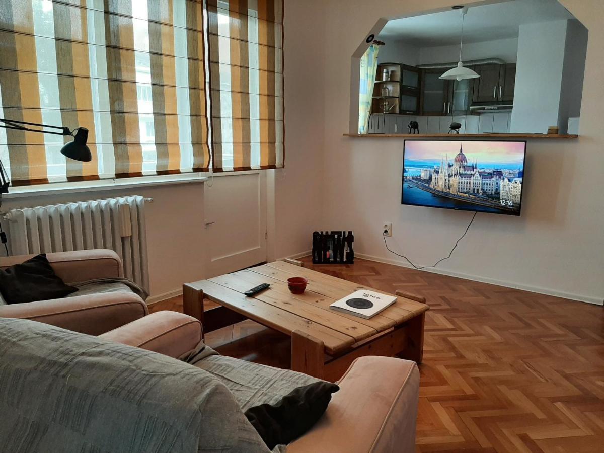 Hyggelig Apartment Oradea Ngoại thất bức ảnh